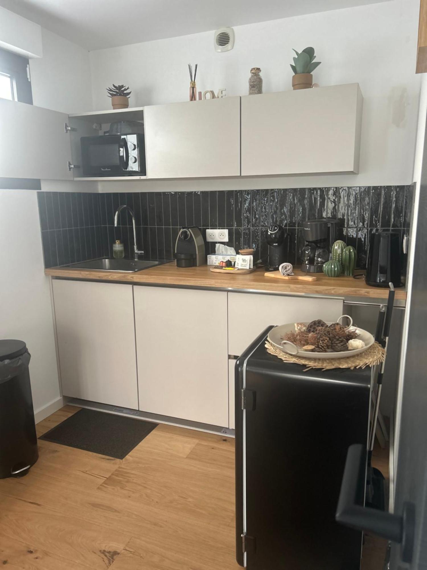 Studio Prestige Avec Terrasse Le Chene Dore Au Coeur Du Centre Touristique Cite Des Loisirs 200 M Du Galaxie,Face Au Snowworld Parking Gratuit Privatif Amnéville Exterior foto